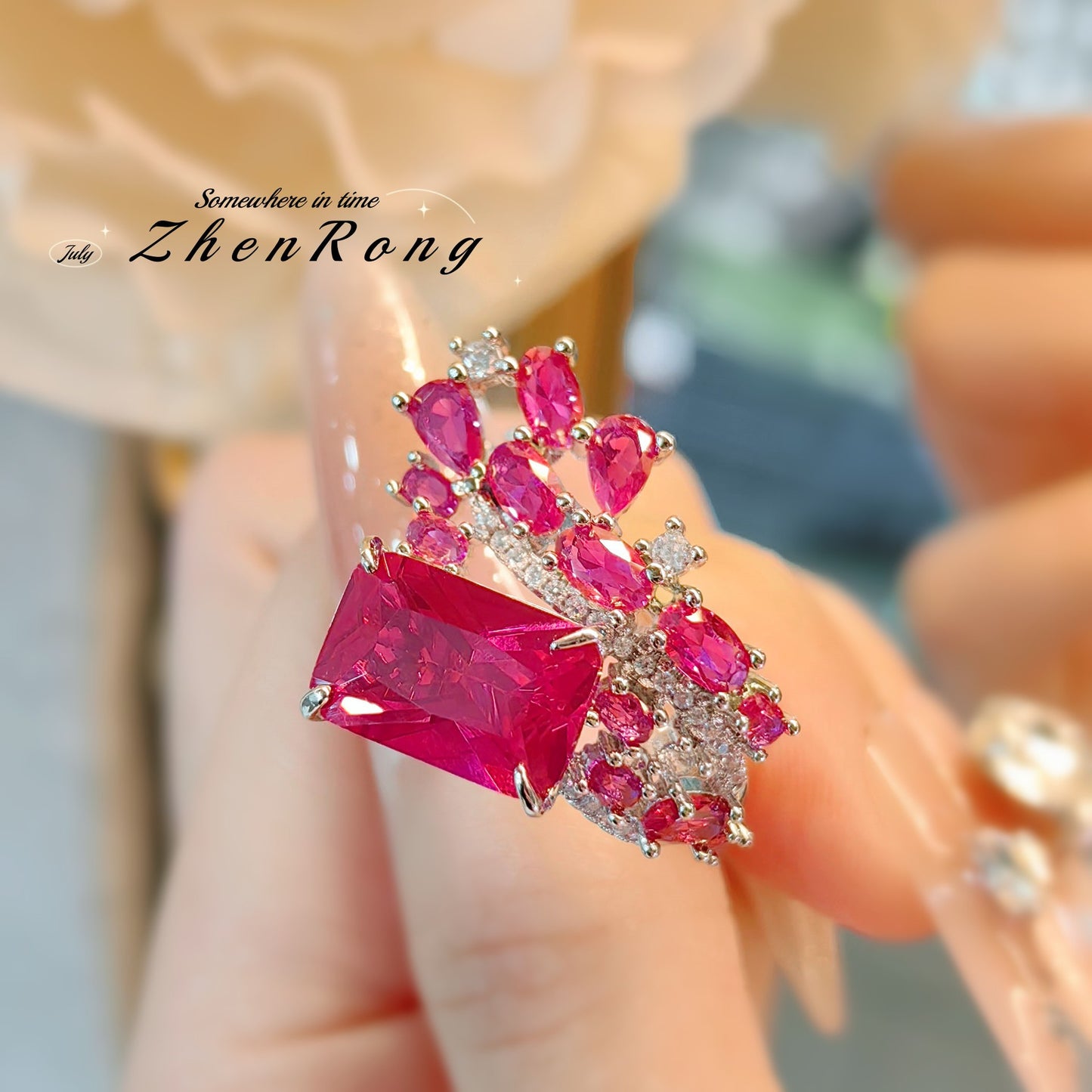 Women's Luxury Minority Design Simulation Pigeon Blood High Rings
