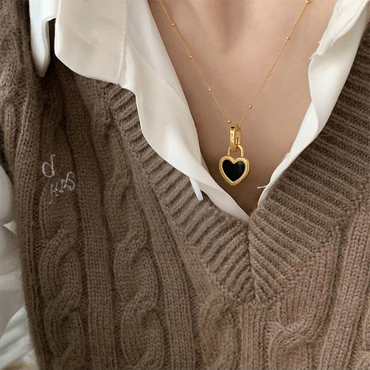 Women's Shell Love For Retro Personality Minimalism Pendants