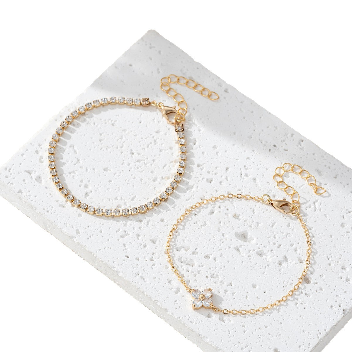 Simple Rhinestone Flower Refined Zircon Niche Fashion Bracelet