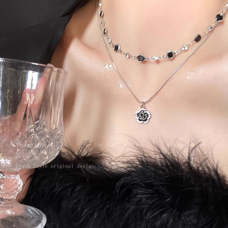 Women's Flower For Light Luxury Minority Design Vintage Sweater Chain Everyday Necklace