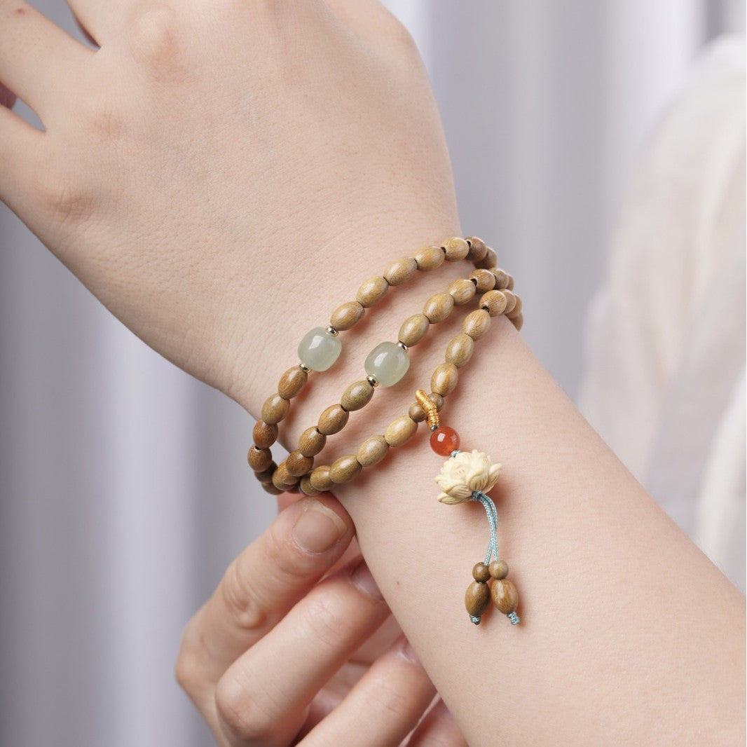 Women's & Men's Natural Green Sandalwood Old Materials Beads Crafts Hand Toy Bracelet