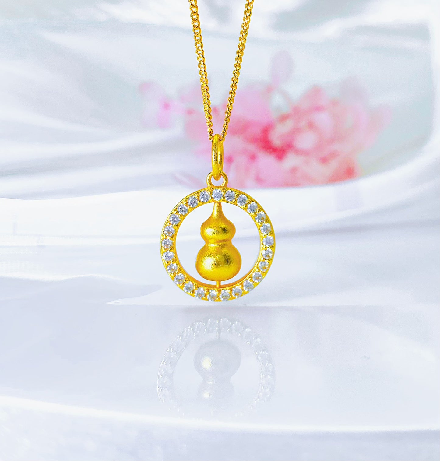 Women's Wang Alluvial Gold Calabash Pendent No Color Pendants