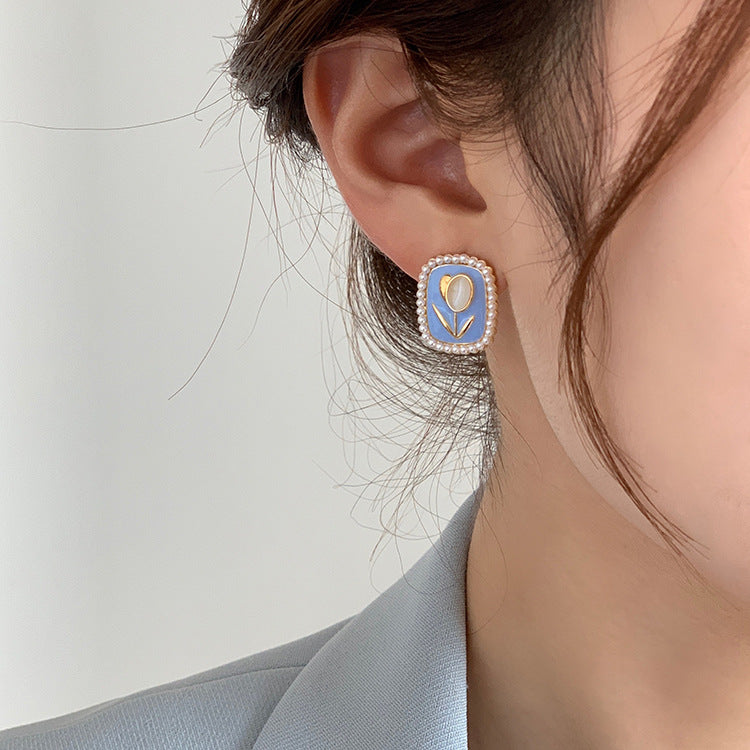Women's Fashionable Temperament Pearl Design Opal Stone Ear Niche Earrings