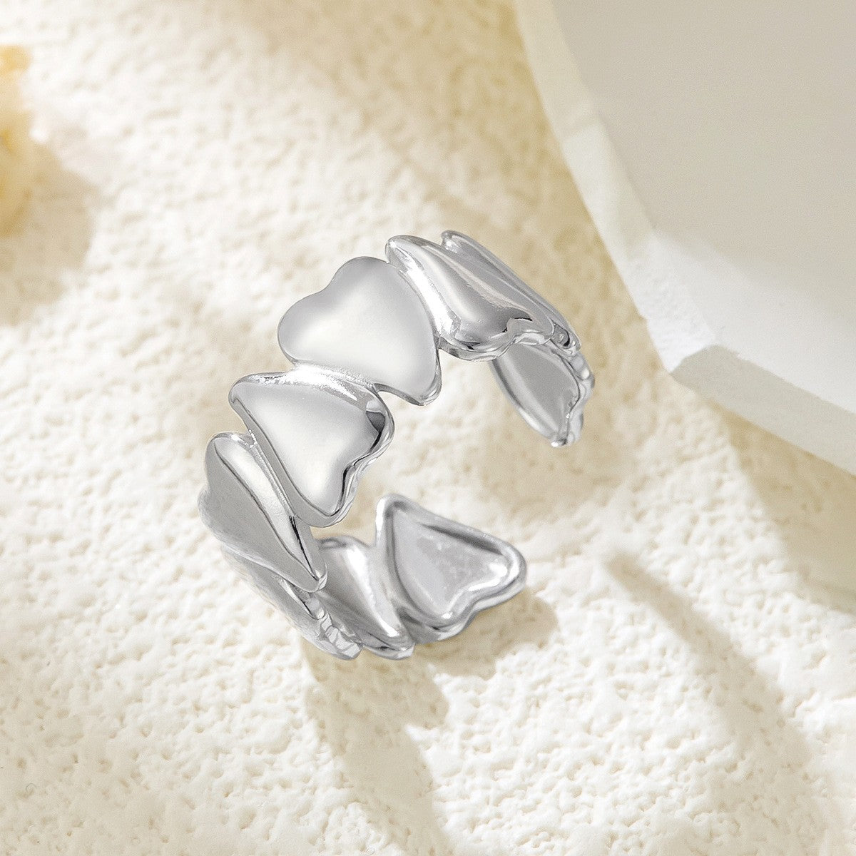 Stainless Steel Irregular Line Love Heart-shaped High-grade Ring