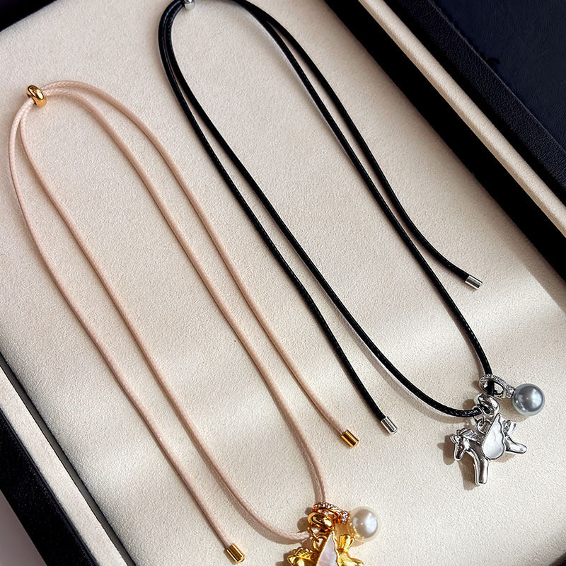 Women's Dripping Pony Pearl Life Personality Fashion Sweater Chain Light Luxury Necklace