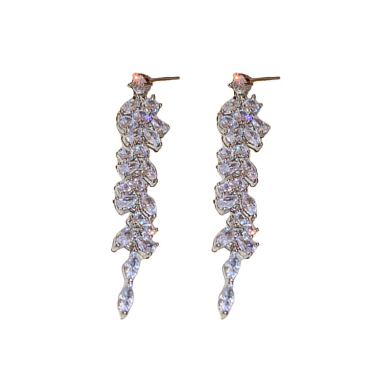Women's Sier Needle Zircon Leaves Long Fringe Niche Design Eardrops Rings