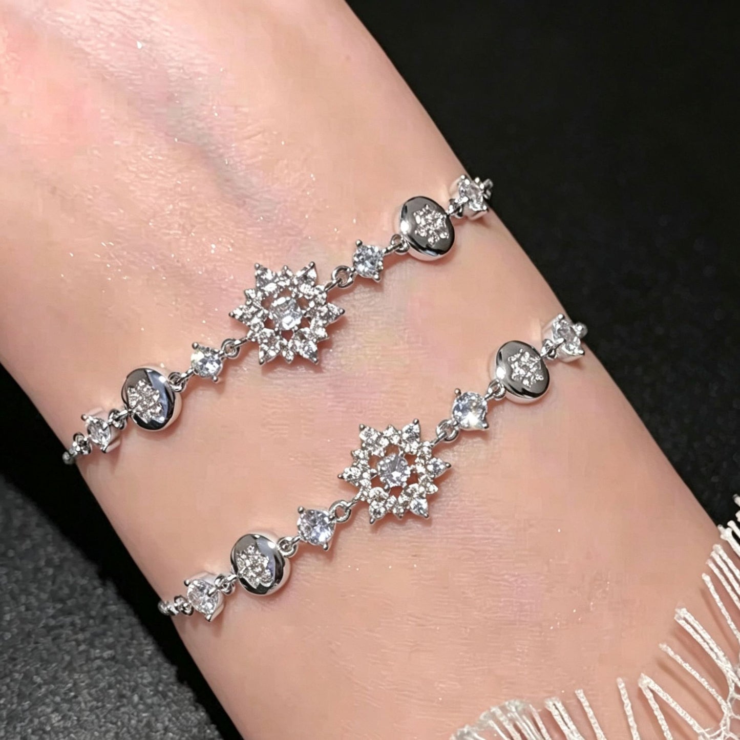 Women's Pull Adjustable Temperamental Exquisite Versatile Design Zircon Bracelet