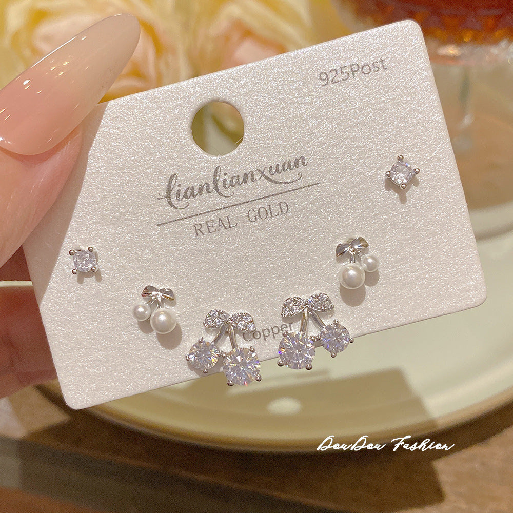 Women's Needle One Card Three Pairs Earings Small Delicate Summer High-grade Stud Earrings