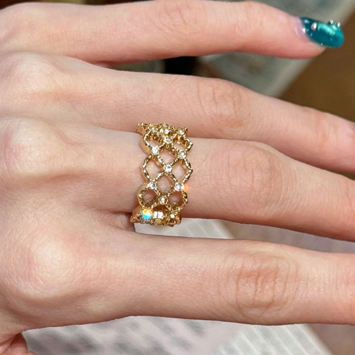 Very Shiny Mesh Diamond Rhinestone Open Rings