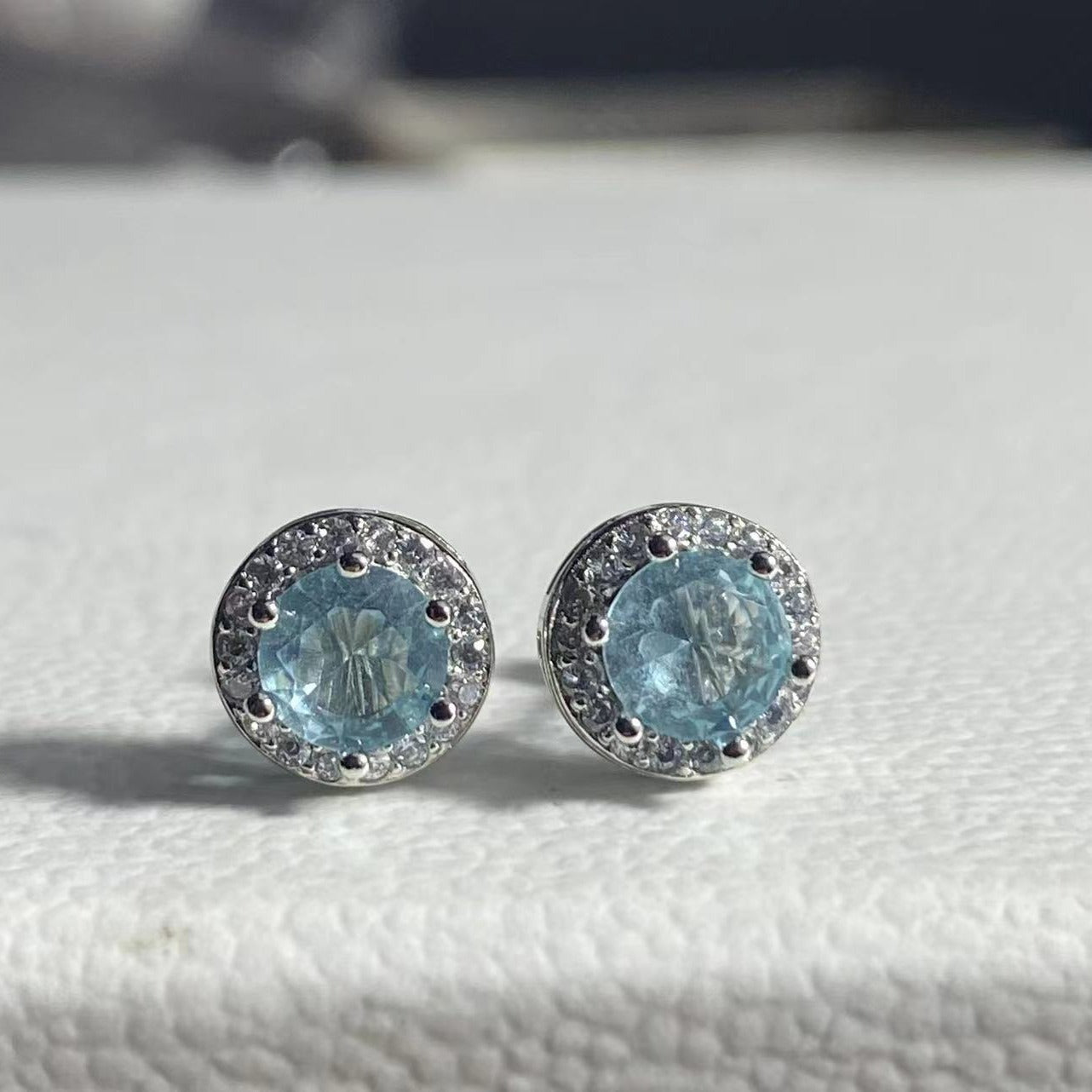 Rhinestone Surround Zircon Ear Bone Pin Stud Earrings