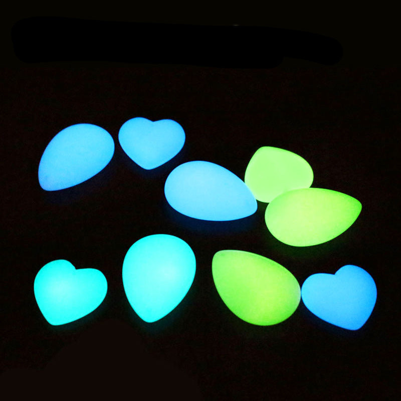 Stone Water Drop Heart Shaped Fluorescent Pendants