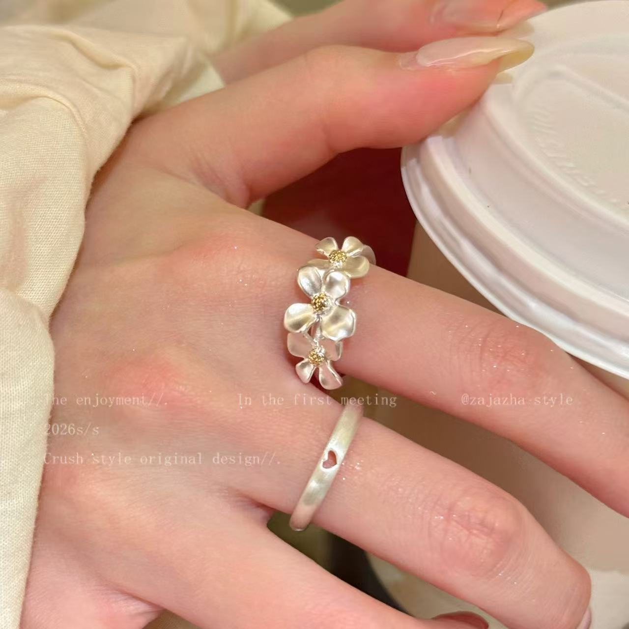 Gardenia Female Personalized Fashionable Elegance Creativity Entry Lux Elegant Ring