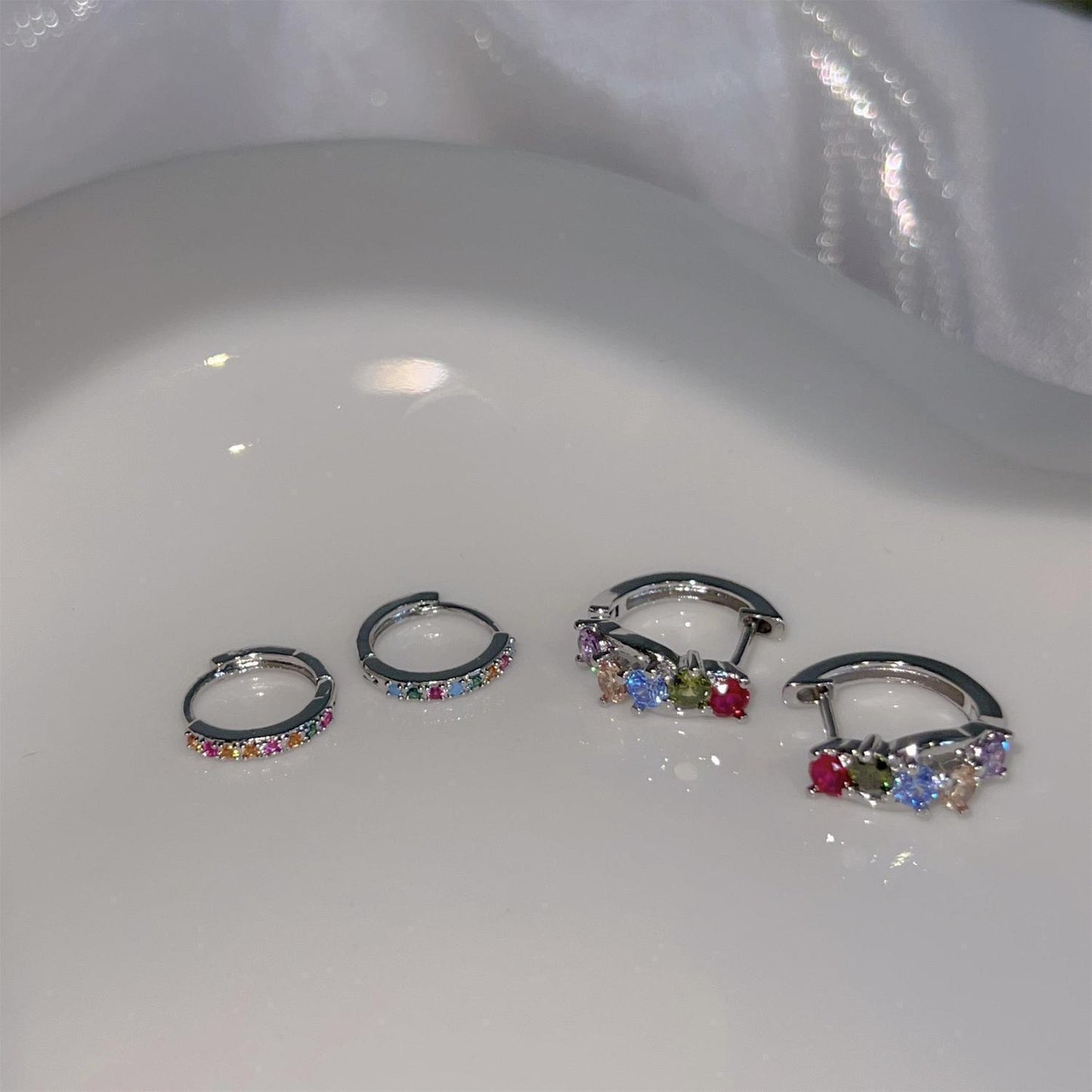 Bridge Niche Design Exquisite Color Zircon Small Ear Clip Unique Rings