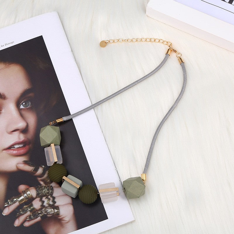 Women's Geometric Beaded Light Luxury Fashion Simple Clavicle Necklaces
