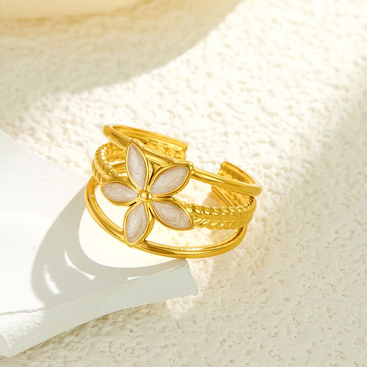 Stainless Steel Irregular Line Love Heart-shaped High-grade Ring