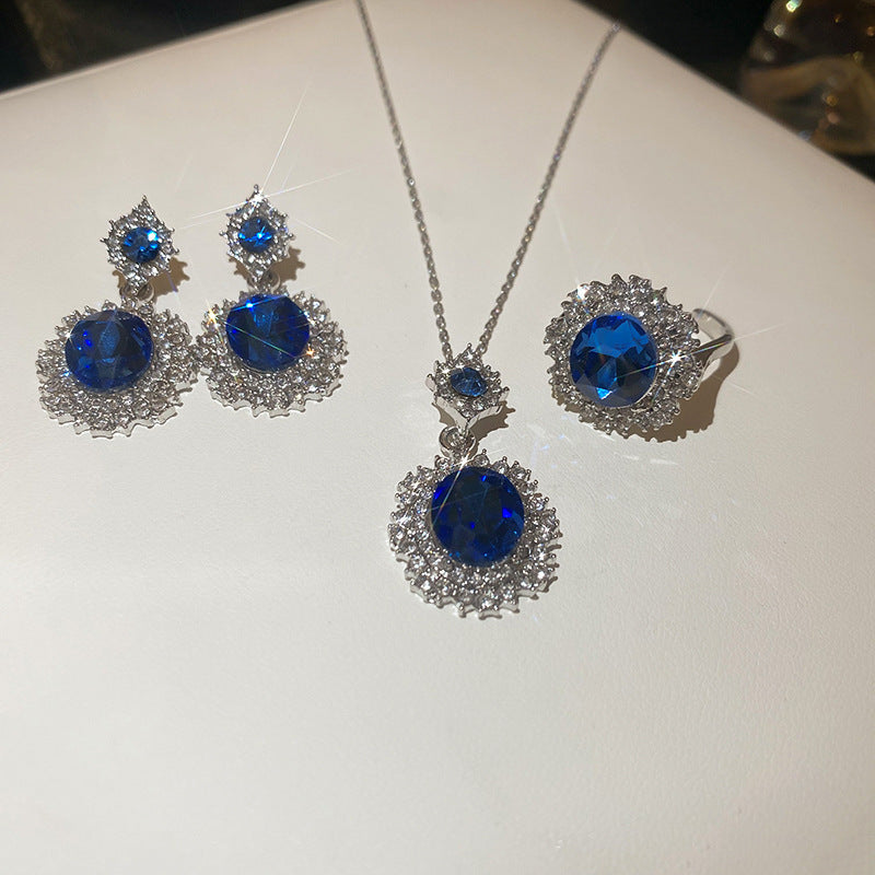 Palace Style Temperamental Minority Clavicle Chain Light Necklaces