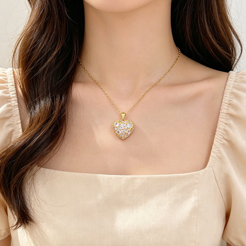 Women's Heart-shaped Full Of Diamond Light Luxury Palace Style Elegant Gorgeous Necklaces