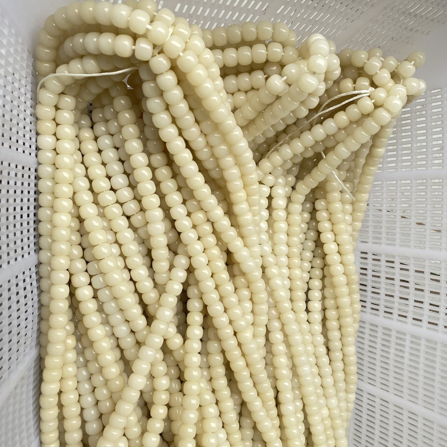 Women's & Men's White Jade Bodhi Corypha Old Barrel Beads Seed Buddha Crafts Bracelet