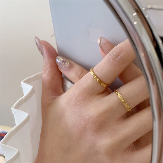 Light Batch Flower Pattern Elegant Female Retro Personality Rings