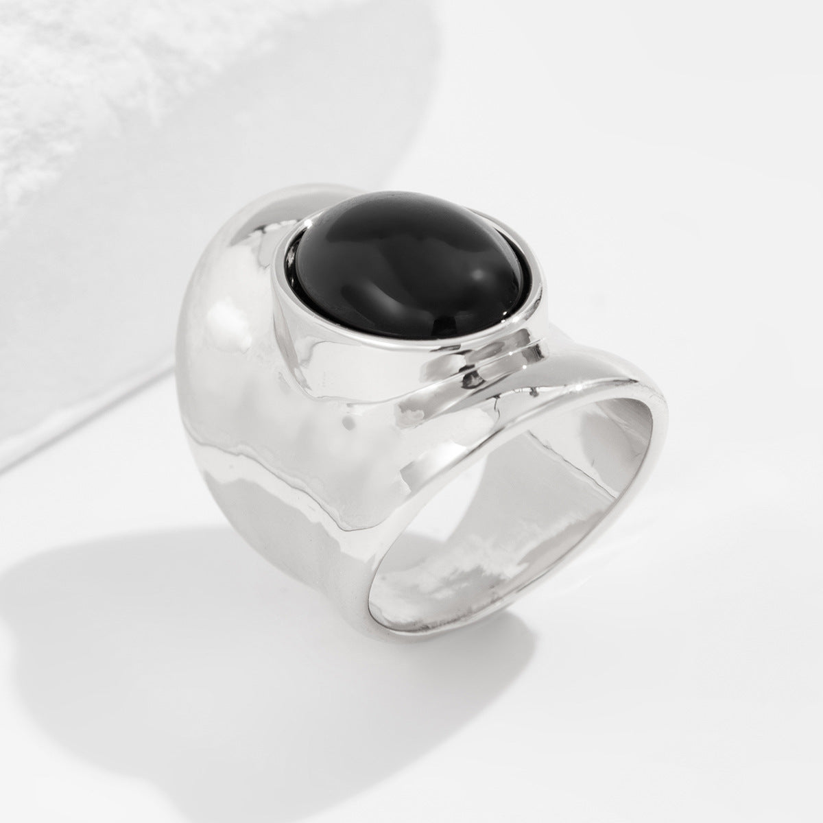 Geometric Niche French Lotus Leaf Width Rings