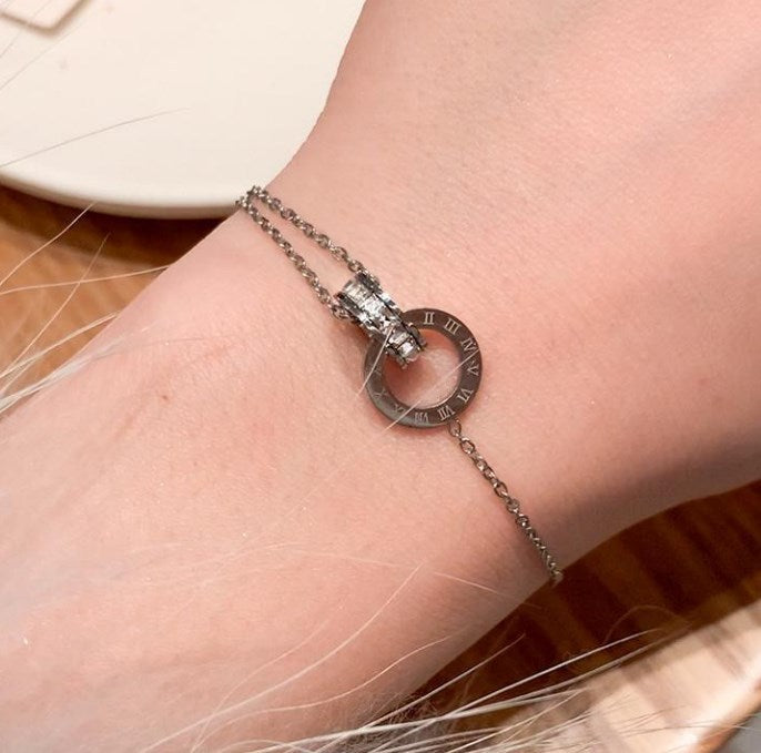 Women's Roman Suit Simple Light Luxury High-grade Necklaces