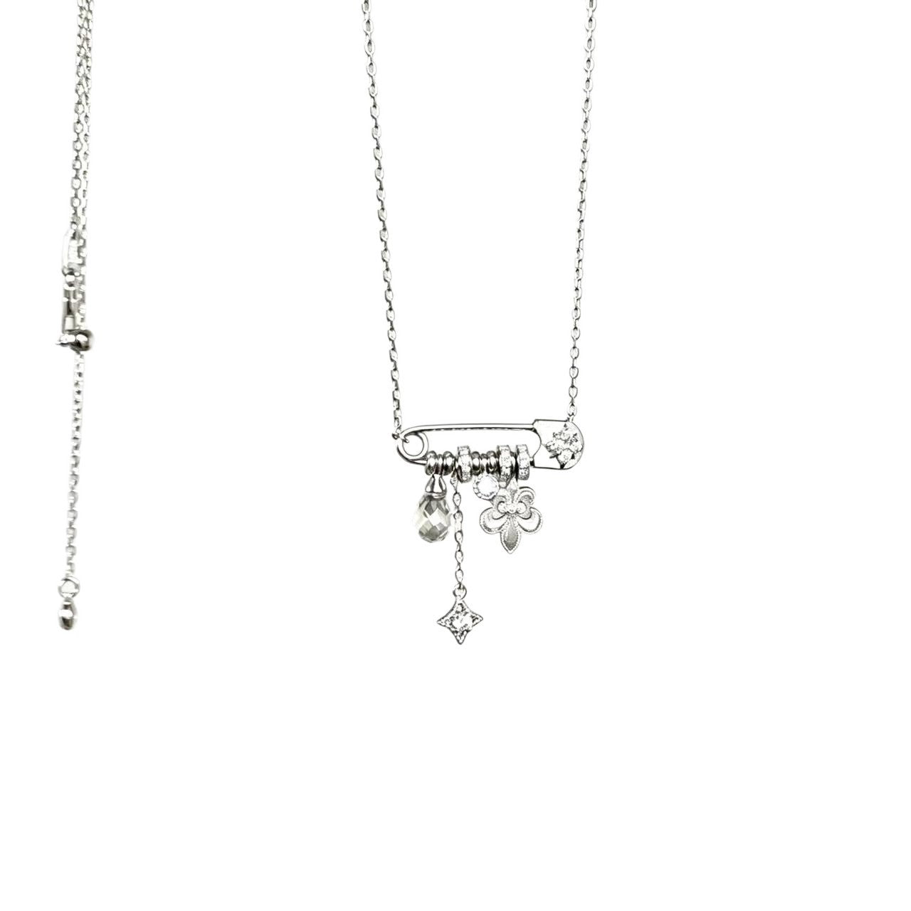 Flower-de-luce Asterism Pin Light Luxury Sense Clavicle Necklaces
