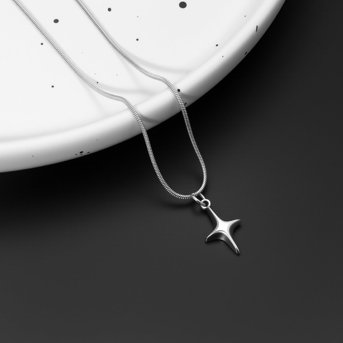 Chain Light Luxury Personalized Niche Design Necklaces