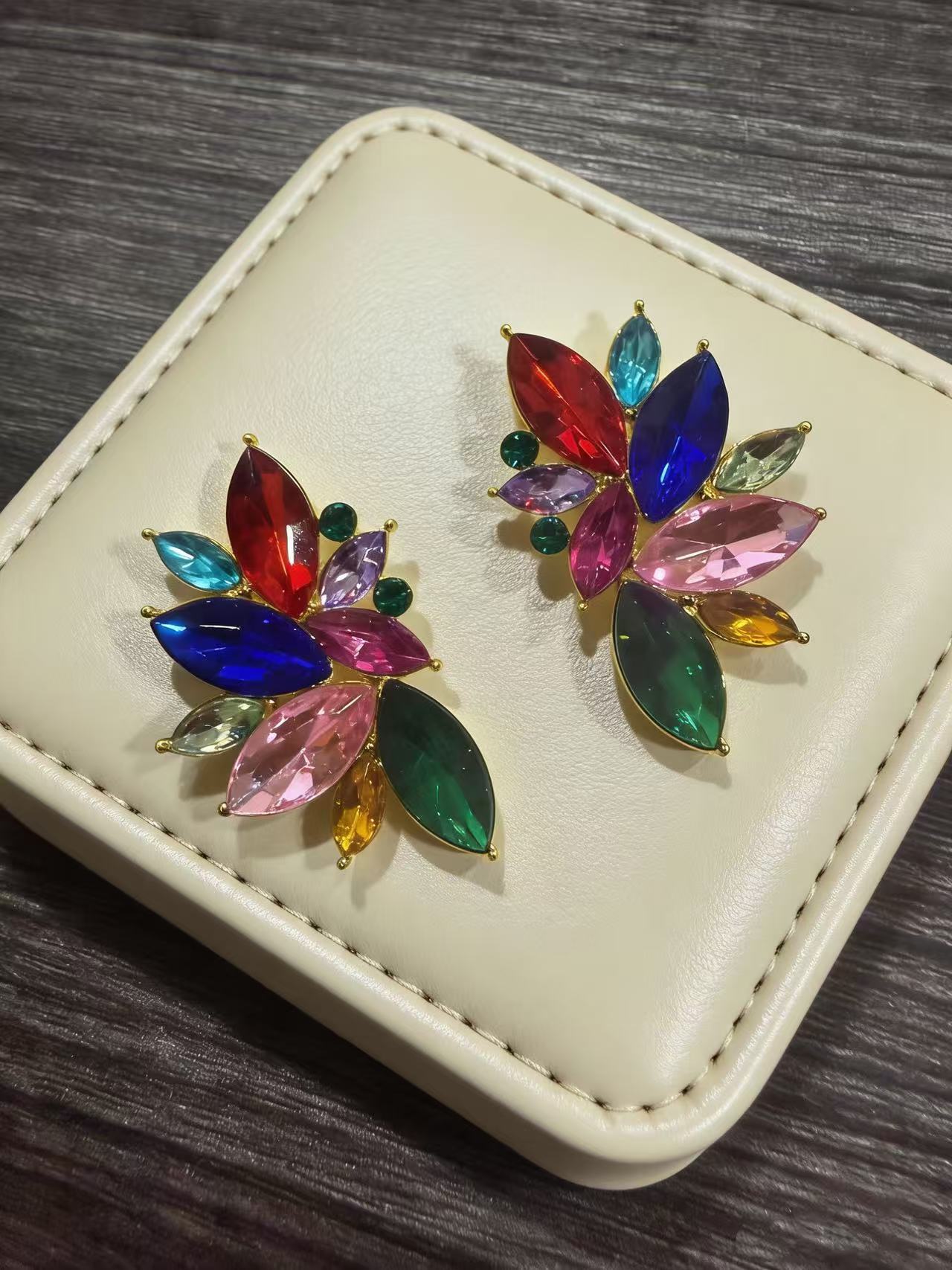 Women's Pair Cross Mirror Classic Fashion Simple Love Heart High-grade Earrings