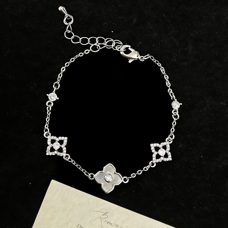 Four-leaf Flower Classic Style Light Luxury Beautiful Square Full Diamond Bracelet