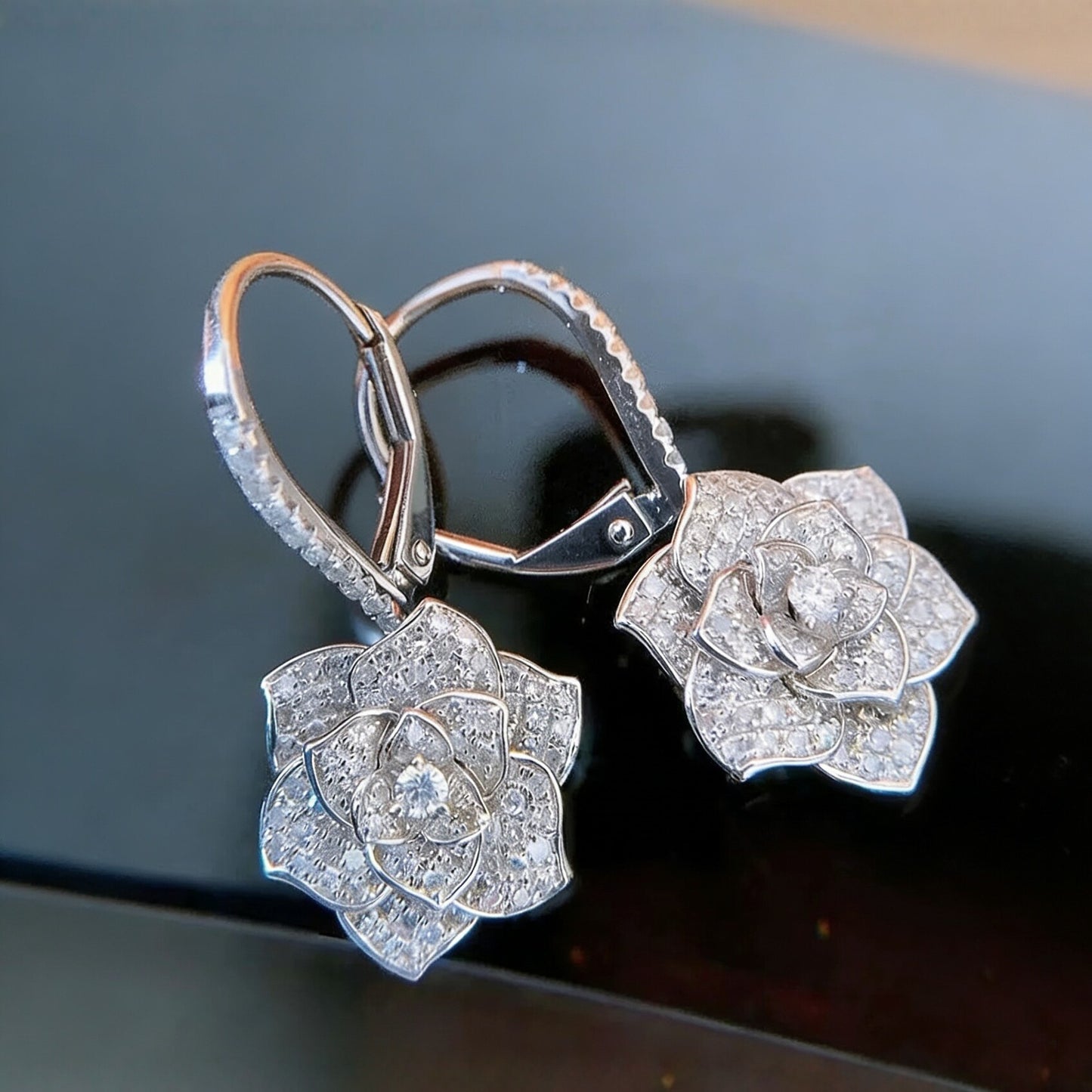 Flower Clips Cold Style High-grade Light Luxury Female Niche Design Rings