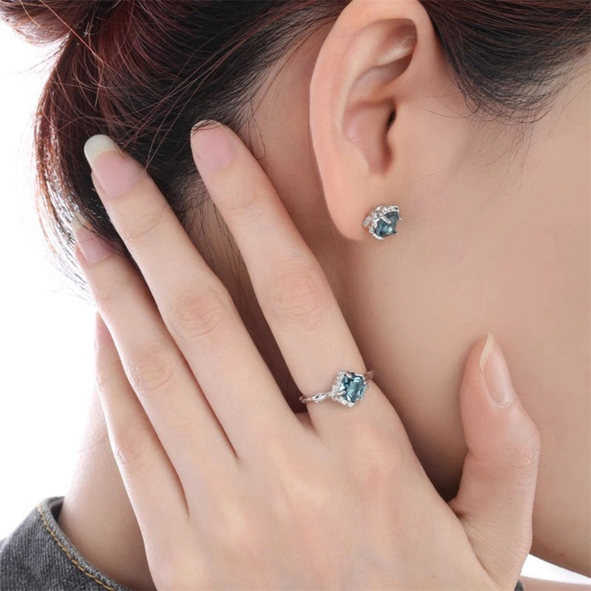 Design Blue Zircon Female Style Index Finger With Opening Geometric Ring