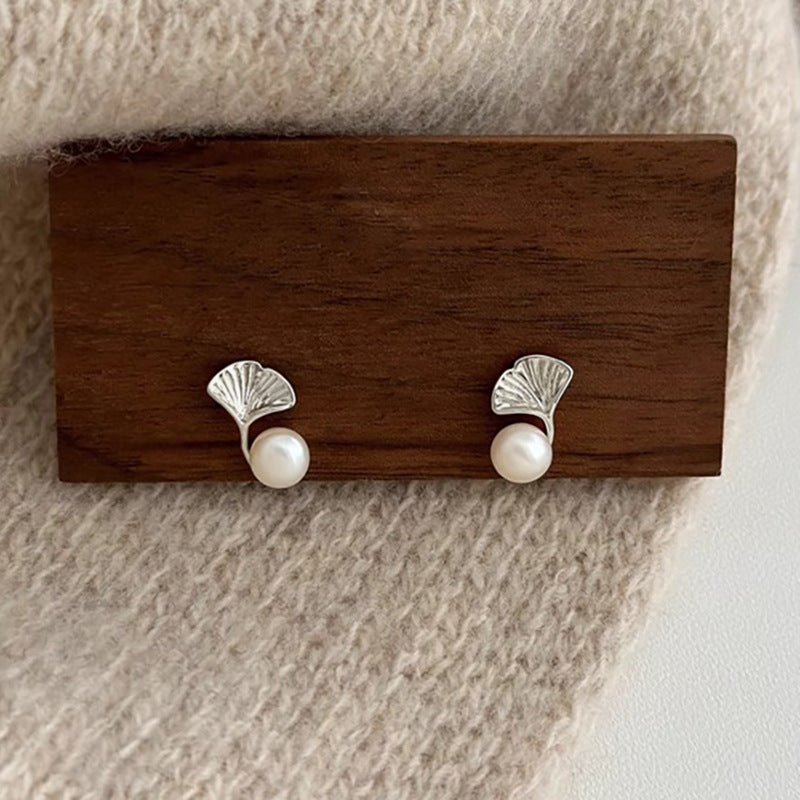 Women's Exquisite Small Ginkgo Leaf For Simple Rings
