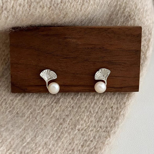 Women's Exquisite Small Ginkgo Leaf For Simple Rings