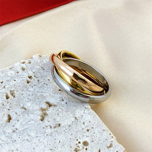 Khaki Three-ring Three-color Plated Couple Hand Rings
