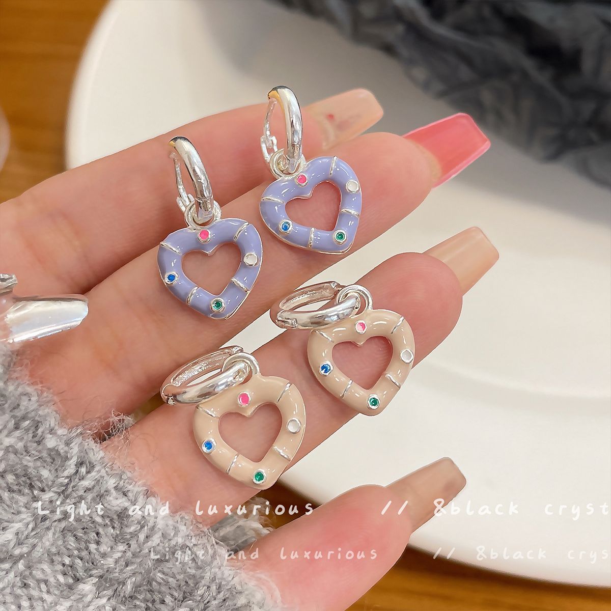 Women's Oil Love Clip Simple Niche Design Sweet Cool Hot Ear Buckle