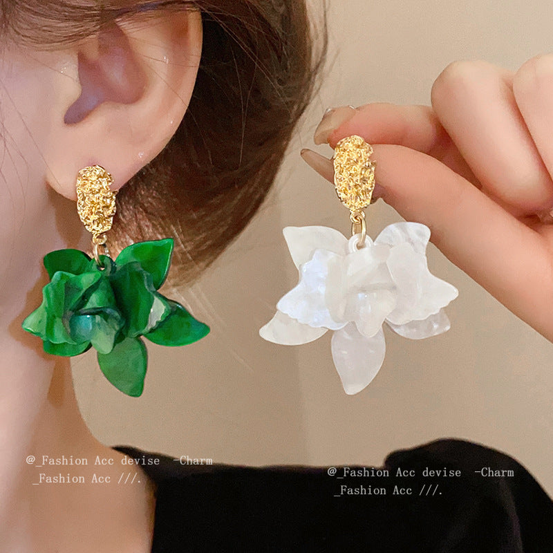 Women's Sier Needle Fresh Flower Graceful Fashionable Design Earrings