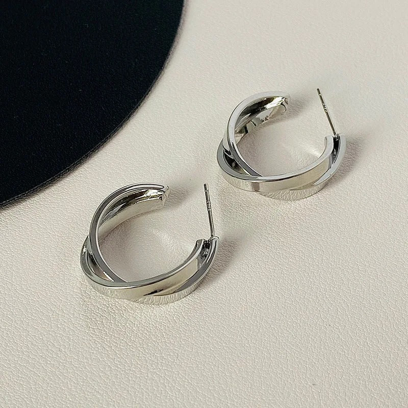 Women's French Style Metal Elegant High-grade Sier Pin Ear Slim Round Earrings