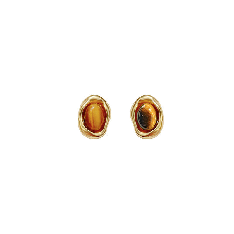 Women's Retro Coffee Color Style Light Luxury Temperament High Sense Stud Earrings