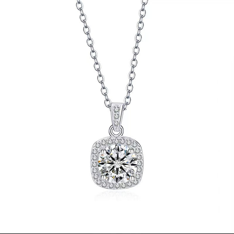 Female Zircon Imitation Moissanite Clavicle Chain Light Luxury Minority High-grade Necklace