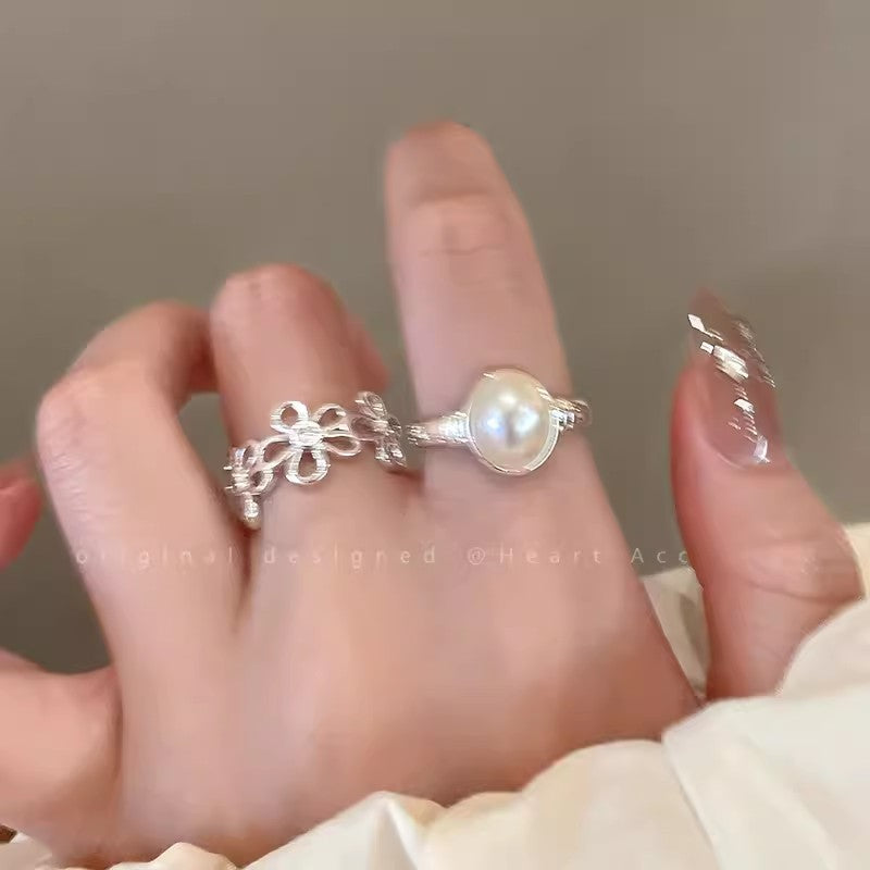 Women's Exaggerated Decorative Index Finger Cold Wind Rings