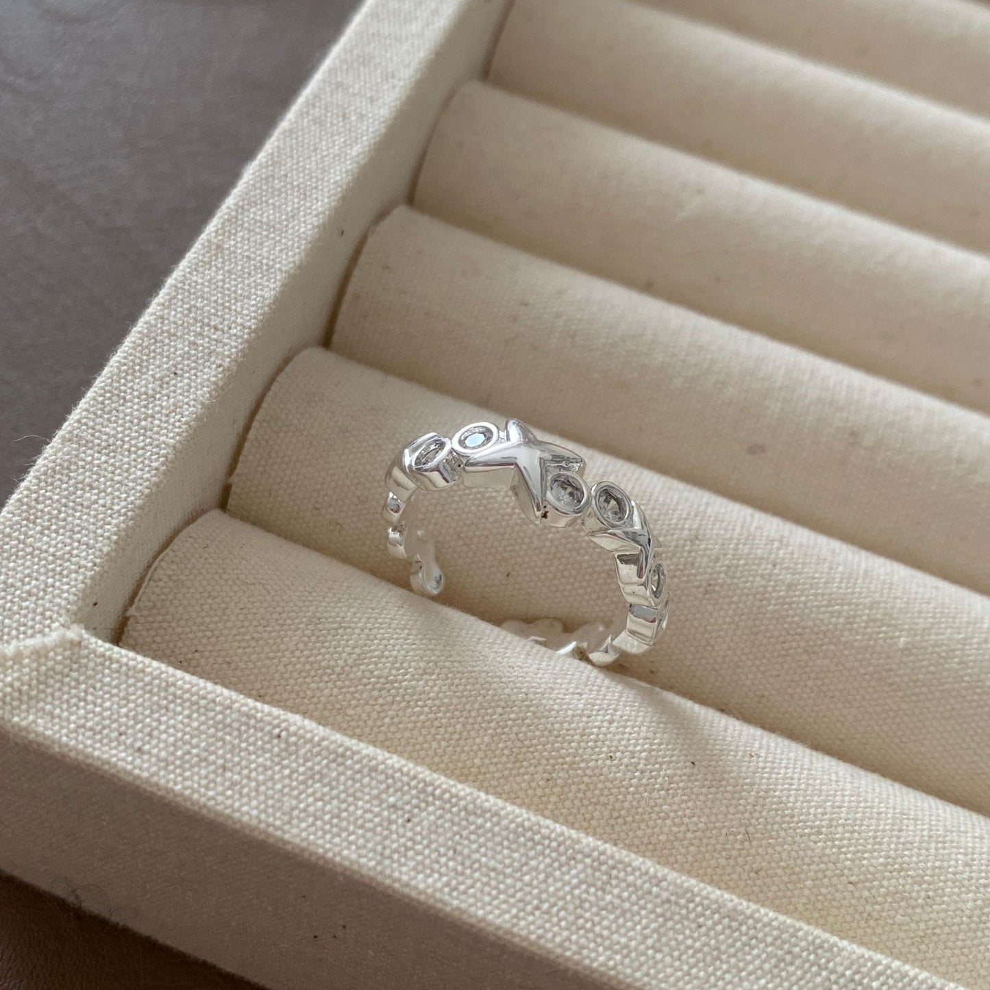 Women's Style Twin Geometric Zircon Metal Niche High-grade Versatile Shank Index Rings