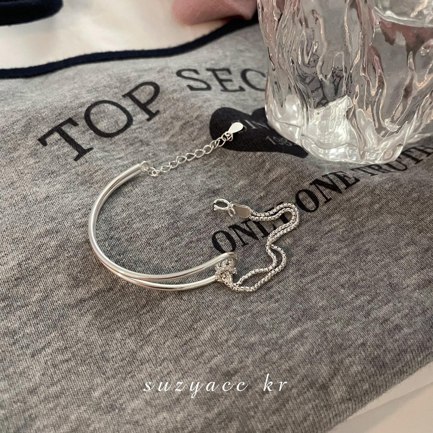 Design Line Knotted Sier-plated Female Niche Bracelet