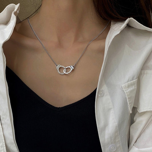 Female Retro Hip Hop Cold Wind Clavicle Chain Cool Necklace