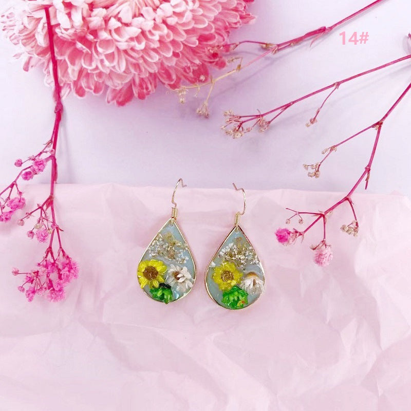 Women's Dried Flower Fresh Real Gold Foil Stud Earrings