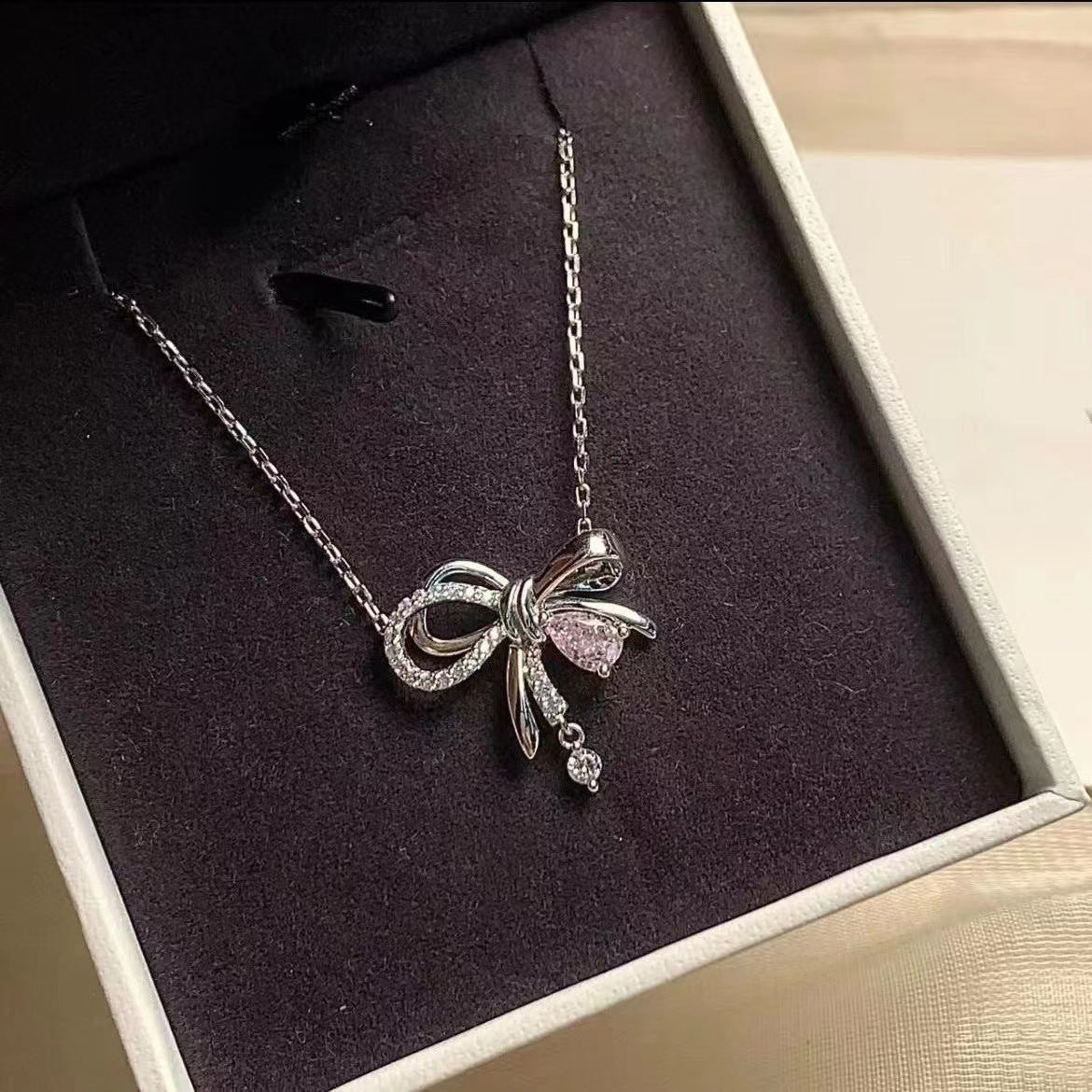 Knot Bow Female Sweet Niche Clavicle Necklace