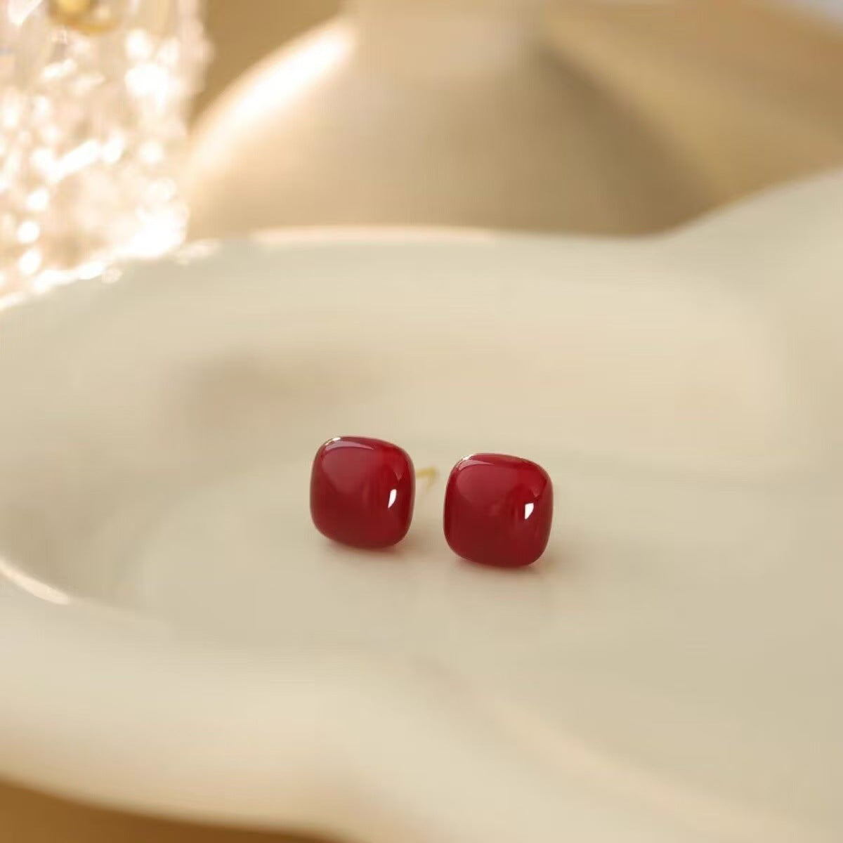 Women's Light Luxury High-grade Sense Niche Temperament Stud Earrings