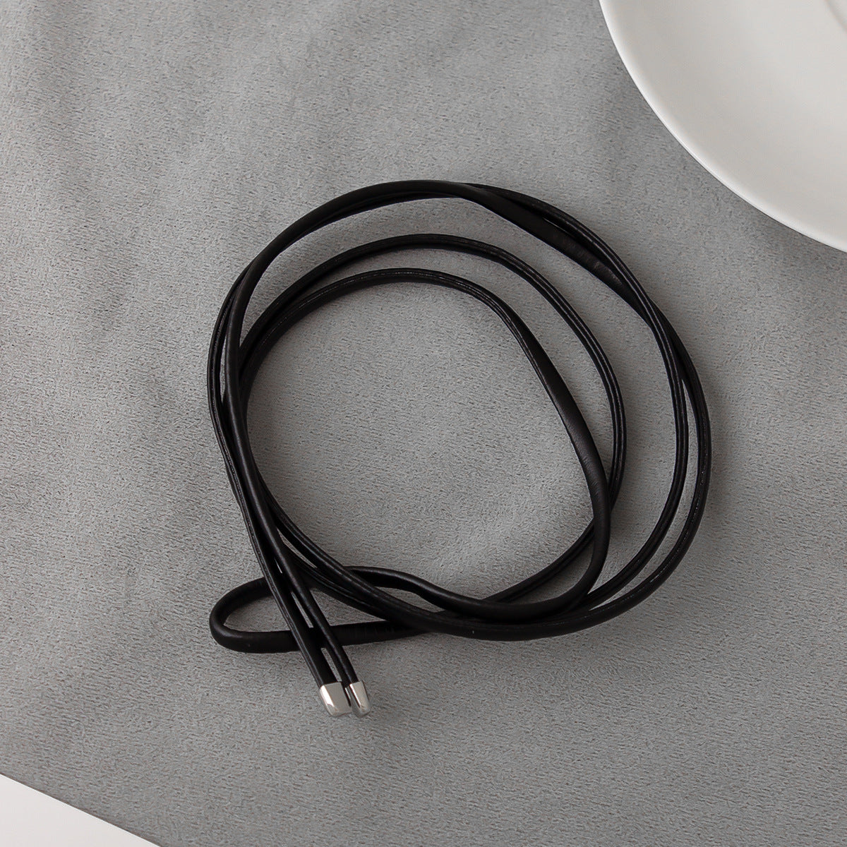 Brooch High-grade Love Leather Rope Chain Light Luxury Small Pendants