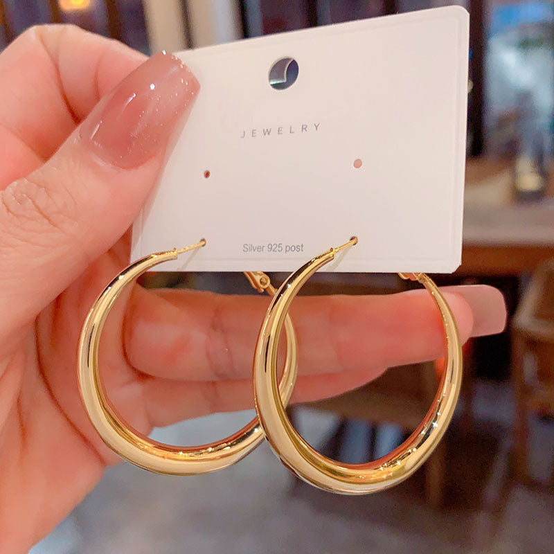 Exaggerated Temperamental Big Circle Female Niche High Stud Earrings