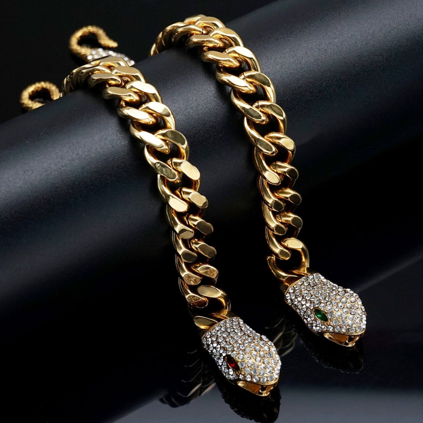 Fashion Stainless Steel Electroplated Red Eye Bracelets