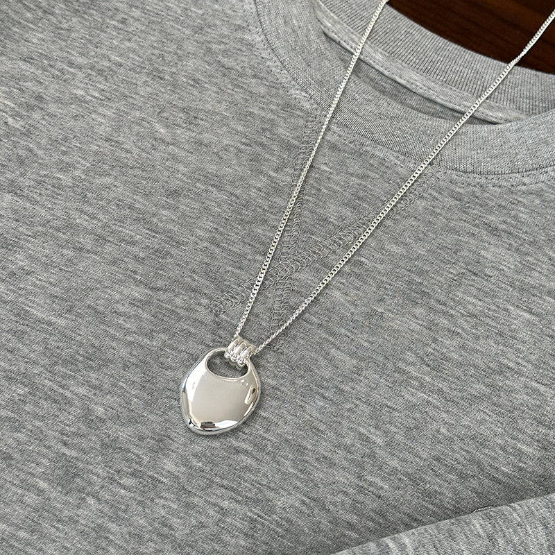 Light Luxury Minority Sier Sweater Design Clavicle Necklace